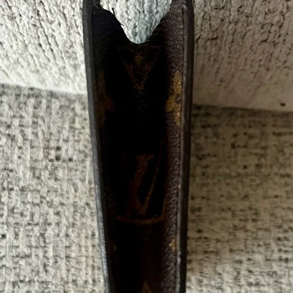 Louis Vuitton Brown and Gold Zippered Pouch - Picture 3 of 10